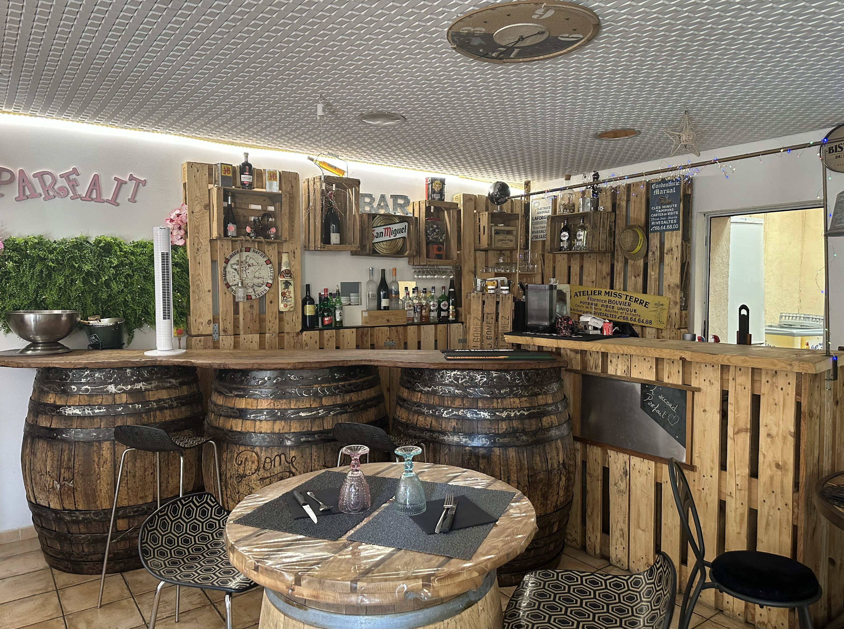 Restaurant - Tapas - Traiteur - Menu varié